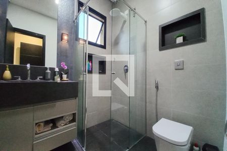 Casa de condomínio à venda com 420m², 3 quartos e 2 vagasBanheiro da Suíte 2