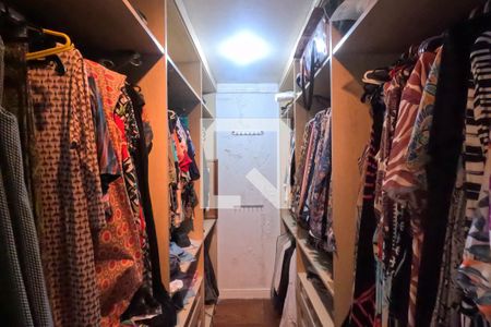 Apartamento para alugar com 380m², 5 quartos e 2 vagasCloset do Quarto 2 - 1º Piso