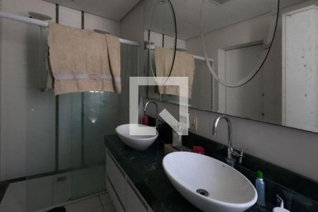 Apartamento para alugar com 380m², 5 quartos e 2 vagasSuíte do Quarto 2 - 1º Piso