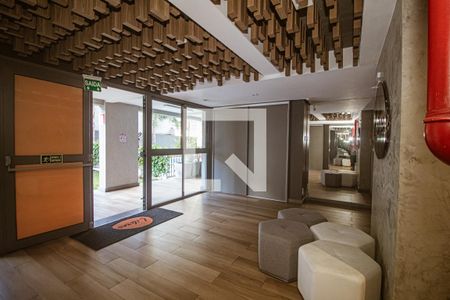 Hall de entrada de apartamento à venda com 2 quartos, 60m² em Farroupilha, Porto Alegre