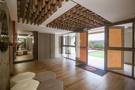 Hall de entrada de apartamento à venda com 2 quartos, 60m² em Farroupilha, Porto Alegre