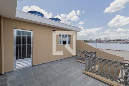 Casa para alugar com 125m², 3 quartos e 1 vaga Casa para alugar com 125m², 3 quartos e 1 vagaVaranda
