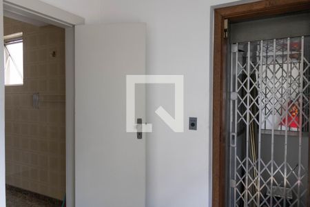 Apartamento à venda com 285m², 4 quartos e 3 vagasEntrada