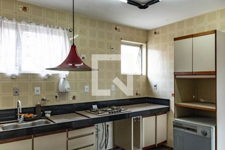 Apartamento à venda com 285m², 4 quartos e 3 vagasCozinha