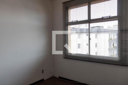 Apartamento à venda com 285m², 4 quartos e 3 vagasQuarto 2