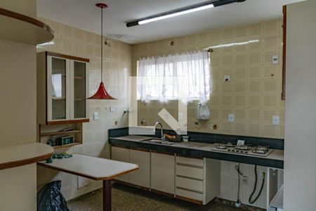 Apartamento à venda com 285m², 4 quartos e 3 vagasCozinha