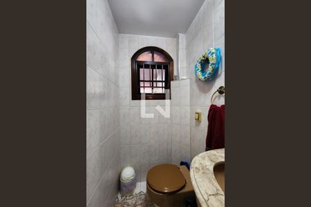 Casa à venda com 152m², 3 quartos e 2 vagasLavabo