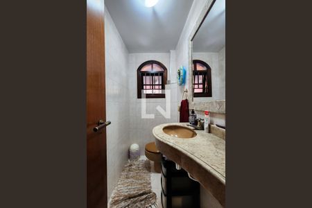 Casa à venda com 152m², 3 quartos e 2 vagasLavabo