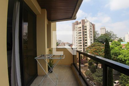 Apartamento à venda com 184m², 4 quartos e 3 vagas Apartamento à venda com 184m², 4 quartos e 3 vagasCobertura