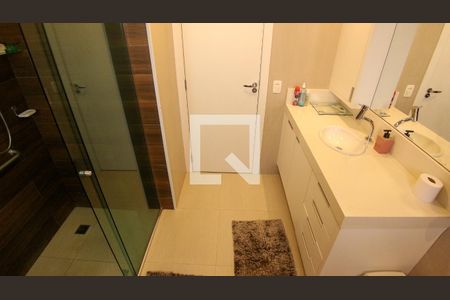Apartamento à venda com 184m², 4 quartos e 3 vagas Apartamento à venda com 184m², 4 quartos e 3 vagasBanheiro 3