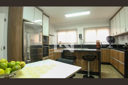 Apartamento à venda com 184m², 4 quartos e 3 vagas Apartamento à venda com 184m², 4 quartos e 3 vagasCozinha