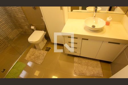 Apartamento à venda com 184m², 4 quartos e 3 vagas Apartamento à venda com 184m², 4 quartos e 3 vagasBanheiro 2