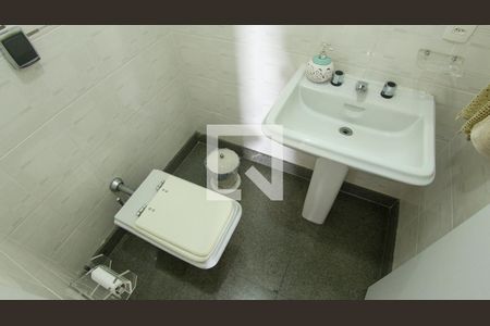 Apartamento à venda com 184m², 4 quartos e 3 vagas Apartamento à venda com 184m², 4 quartos e 3 vagasLavabo