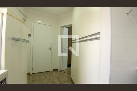 Apartamento à venda com 184m², 4 quartos e 3 vagas Apartamento à venda com 184m², 4 quartos e 3 vagasÁrea de Serviço