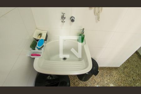 Apartamento à venda com 184m², 4 quartos e 3 vagas Apartamento à venda com 184m², 4 quartos e 3 vagasÁrea de Serviço