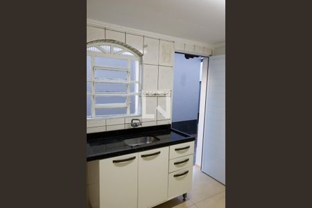 Casa à venda com 256m², 4 quartos e 4 vagas Casa à venda com 256m², 4 quartos e 4 vagasCozinha 2