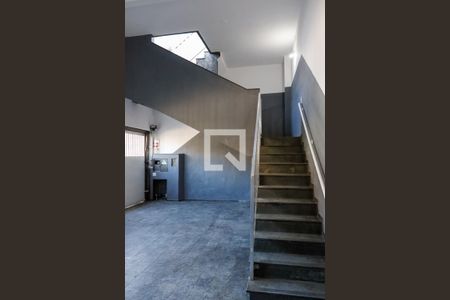 Casa à venda com 256m², 4 quartos e 4 vagas Casa à venda com 256m², 4 quartos e 4 vagasGaragem