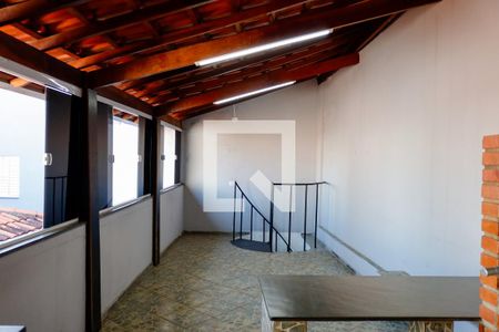 Casa à venda com 256m², 4 quartos e 4 vagas Casa à venda com 256m², 4 quartos e 4 vagasÁrea comum