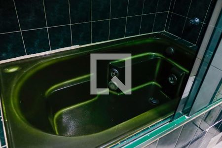 Casa à venda com 256m², 4 quartos e 4 vagas Casa à venda com 256m², 4 quartos e 4 vagasBanheiro da Suíte 4