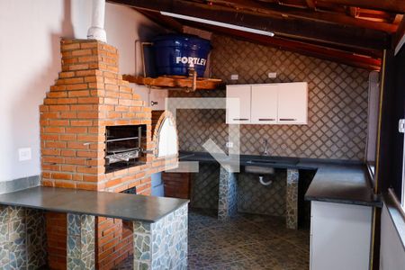 Casa à venda com 256m², 4 quartos e 4 vagas Casa à venda com 256m², 4 quartos e 4 vagasÁrea comum - Churrasqueira