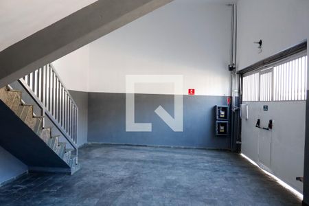 Casa à venda com 256m², 4 quartos e 4 vagas Casa à venda com 256m², 4 quartos e 4 vagasGaragem