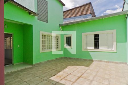 Casa para alugar com 195m², 2 quartos e 2 vagasÁrea externa