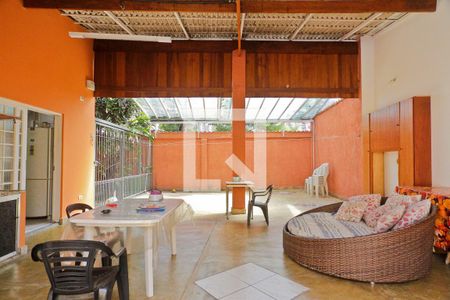 Casa para alugar com 195m², 2 quartos e 2 vagasÁrea externa