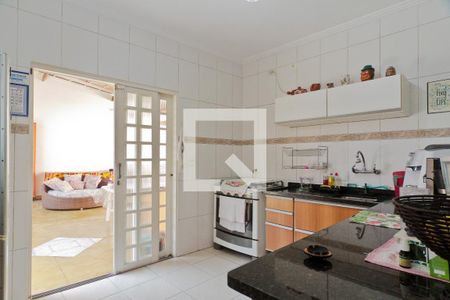 Casa para alugar com 195m², 2 quartos e 2 vagasCozinha