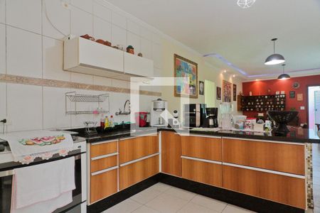 Casa para alugar com 195m², 2 quartos e 2 vagasCozinha