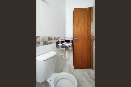 Casa de condomínio para alugar com 70m², 2 quartos e 1 vaga Casa de condomínio para alugar com 70m², 2 quartos e 1 vagaBanheiro