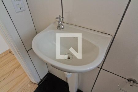 Apartamento para alugar com 41m², 2 quartos e sem vagaBanheiro