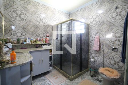 Casa de condomínio à venda com 210m², 4 quartos e 3 vagasBanheiro da suíte 2