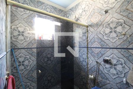 Casa de condomínio à venda com 210m², 4 quartos e 3 vagasBanheiro da suíte 1