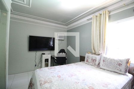 Casa de condomínio à venda com 210m², 4 quartos e 3 vagasSuíte 1