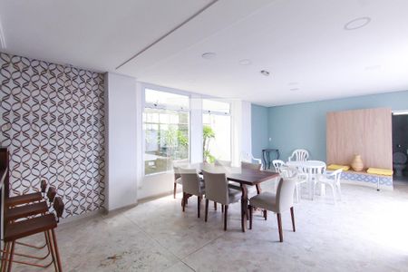 Apartamento para alugar com 68m², 2 quartos e 1 vagaÁrea comum - Salão de festas