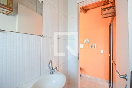 Casa à venda com 284m², 5 quartos e 3 vagasBanheiro de serviço