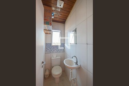 Casa à venda com 284m², 5 quartos e 3 vagasBanheiro de serviço