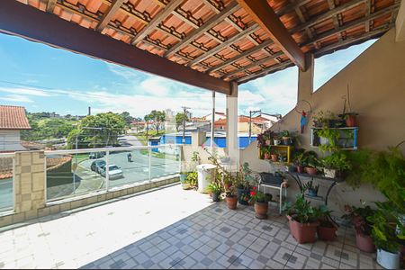 Casa à venda com 284m², 5 quartos e 3 vagasVaranda da Sala 2