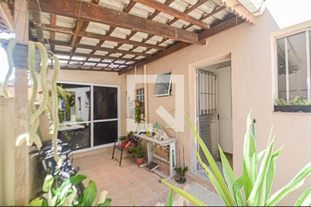 Casa à venda com 284m², 5 quartos e 3 vagasQuintal