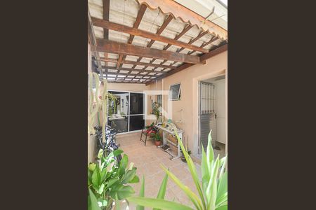 Casa à venda com 284m², 5 quartos e 3 vagasQuintal
