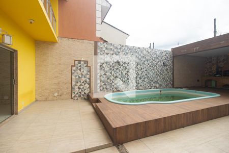 Casa de condomínio à venda com 130m², 2 quartos e 5 vagas Casa de condomínio à venda com 130m², 2 quartos e 5 vagasQuintal