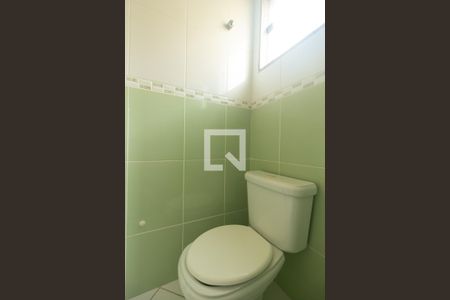 Casa de condomínio à venda com 130m², 2 quartos e 5 vagas Casa de condomínio à venda com 130m², 2 quartos e 5 vagasBanheiro da Suíte 2