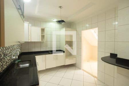 Casa de condomínio à venda com 130m², 2 quartos e 5 vagas Casa de condomínio à venda com 130m², 2 quartos e 5 vagasCozinha