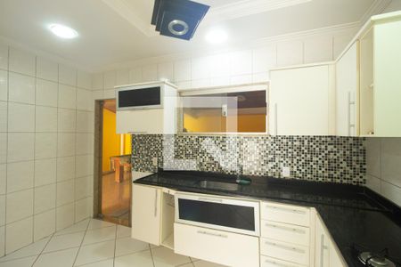 Casa de condomínio à venda com 130m², 2 quartos e 5 vagas Casa de condomínio à venda com 130m², 2 quartos e 5 vagasCozinha
