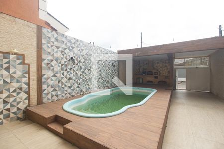 Casa de condomínio à venda com 130m², 2 quartos e 5 vagas Casa de condomínio à venda com 130m², 2 quartos e 5 vagasQuintal