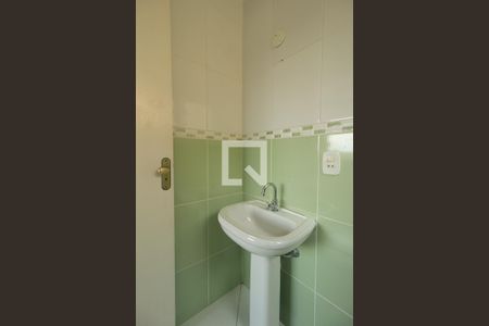 Casa de condomínio à venda com 130m², 2 quartos e 5 vagas Casa de condomínio à venda com 130m², 2 quartos e 5 vagasDetalhe do Banheiro da Suíte 2