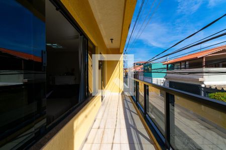 Casa à venda com 340m², 3 quartos e 3 vagas Casa à venda com 340m², 3 quartos e 3 vagasVaranda da Sala