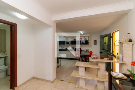 Casa à venda com 340m², 3 quartos e 3 vagas Casa à venda com 340m², 3 quartos e 3 vagasHall de entrada