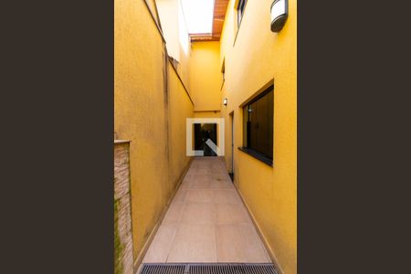 Casa à venda com 340m², 3 quartos e 3 vagas Casa à venda com 340m², 3 quartos e 3 vagasCorredor Externo