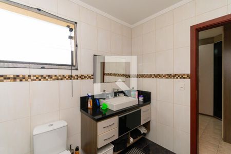Casa à venda com 340m², 3 quartos e 3 vagas Casa à venda com 340m², 3 quartos e 3 vagasBanheiro da Suíte 2